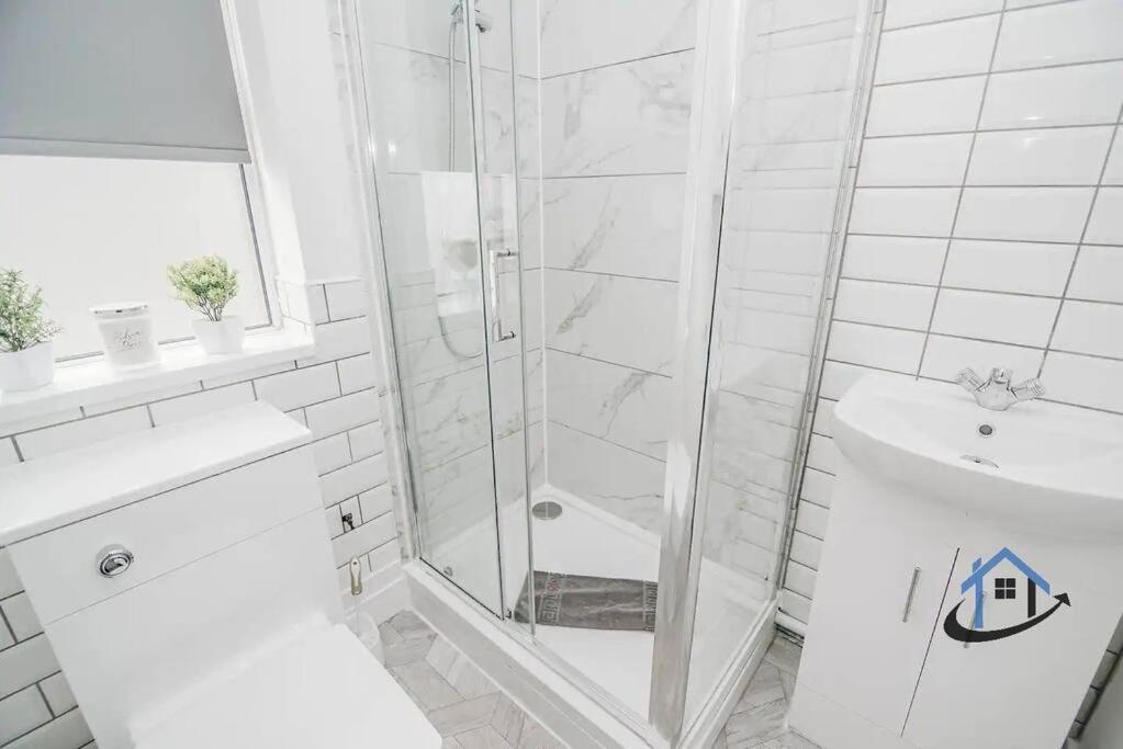 Balby Casa Nr Doncaster Racecourse King Beds Street Parking Villa Exteriör bild